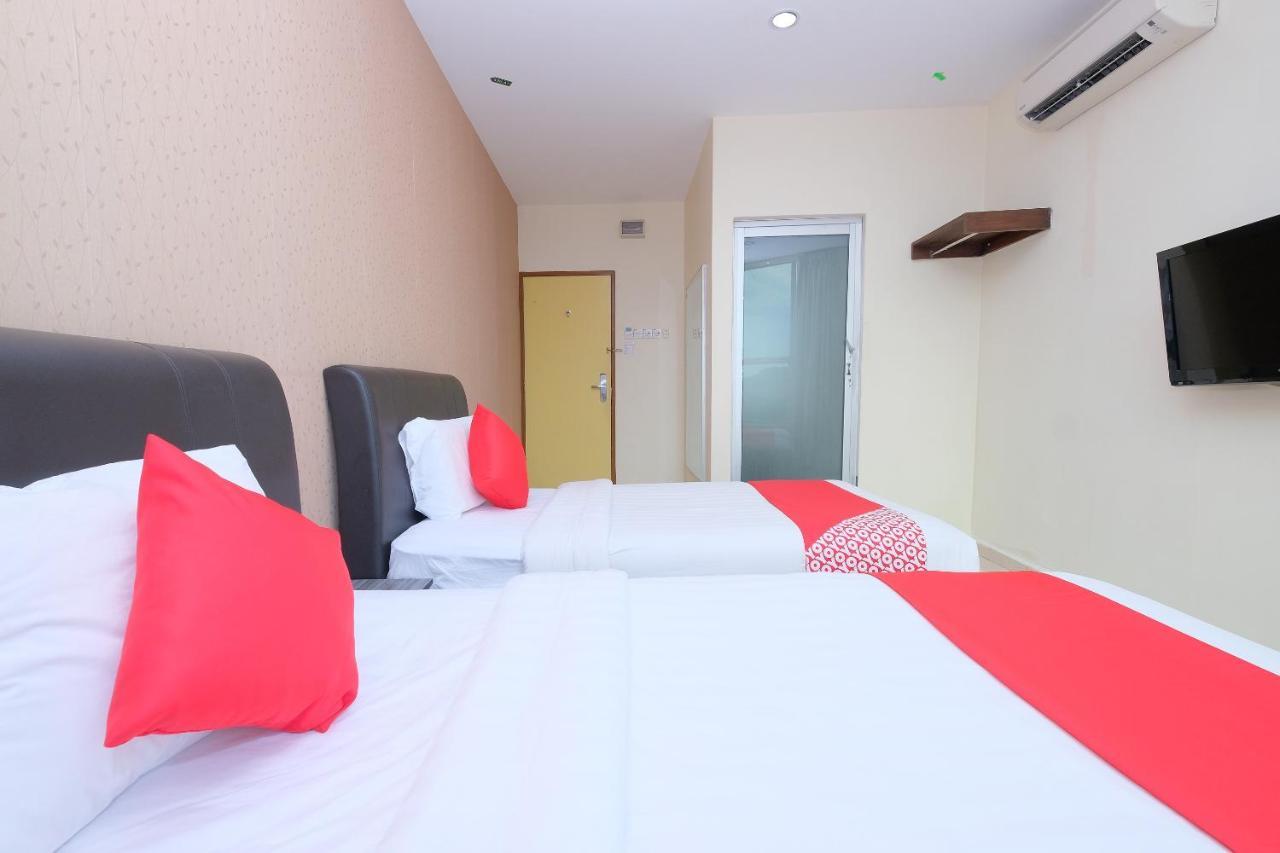 Oyo 89493 Q Hotel Mentakab Mentekab エクステリア 写真